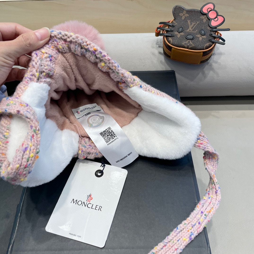 moncler2024新款帽子女保暖加绒时尚防风护耳毛绒帽子户外加厚雪地毛球帽