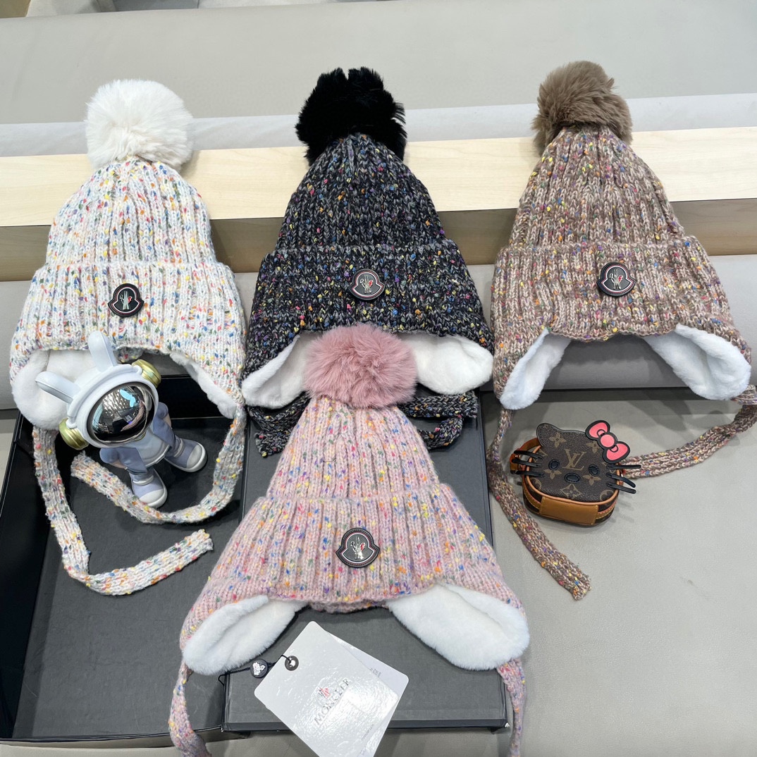 moncler2024新款帽子女保暖加绒时尚防风护耳毛绒帽子户外加厚雪地毛球帽