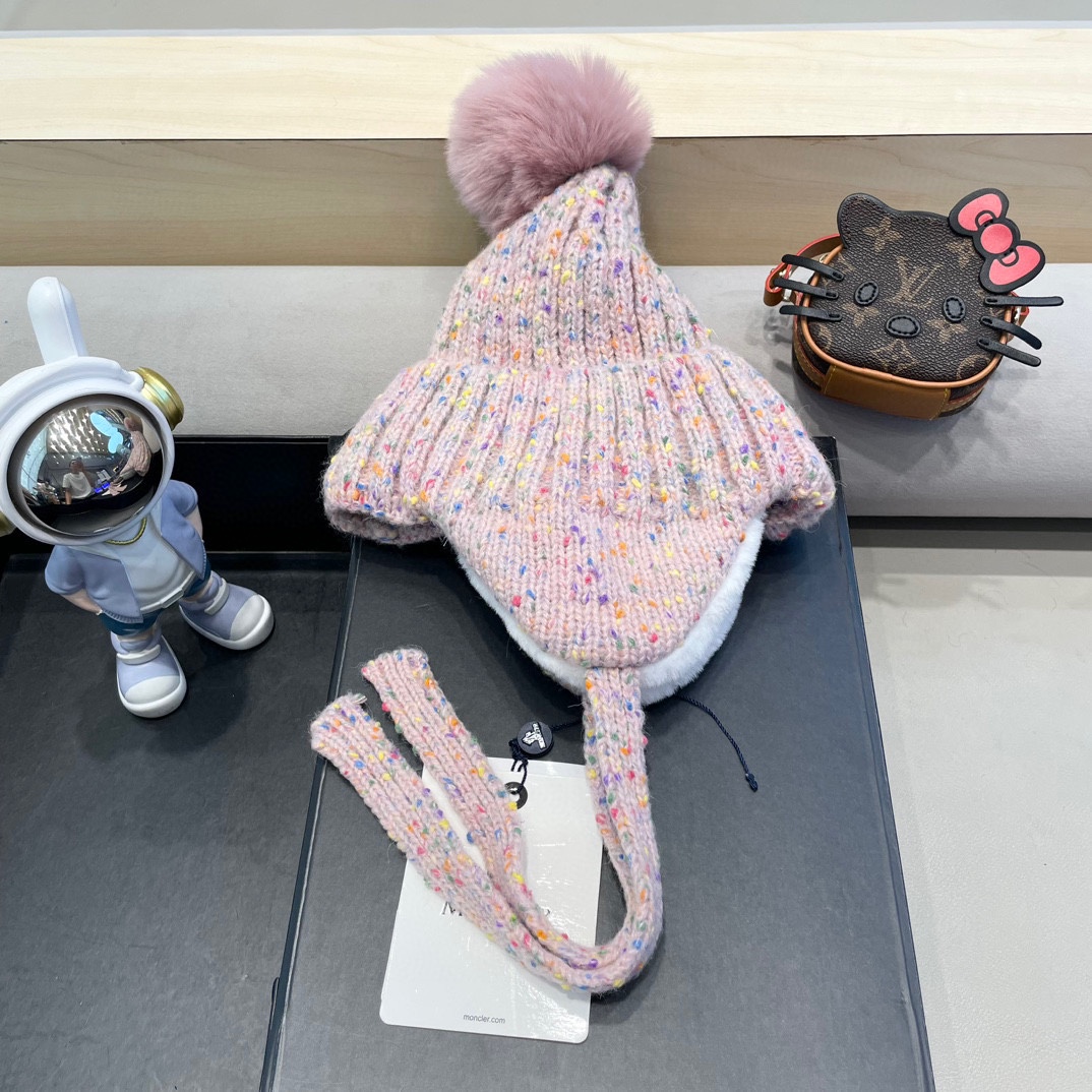 moncler2024新款帽子女保暖加绒时尚防风护耳毛绒帽子户外加厚雪地毛球帽