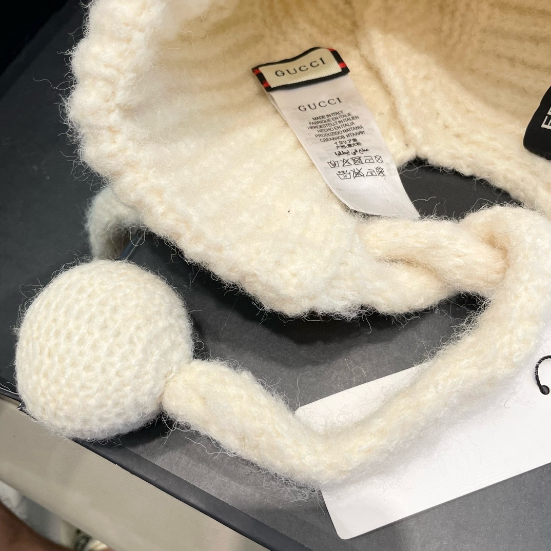  GUCCI古奇猫耳朵针织帽秋冬季保暖毛线帽韩版可爱长辫子休闲护耳帽 GUCCI古奇猫耳朵针织帽秋冬季保