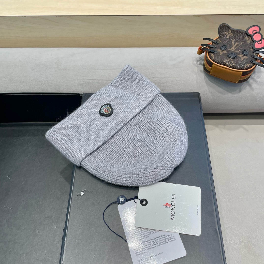 蒙口Moncler盟可睐💥官网经典针织帽，原单复刻.非常柔软亲肤，弹性很好💓有质感又非常百搭的款式~保
