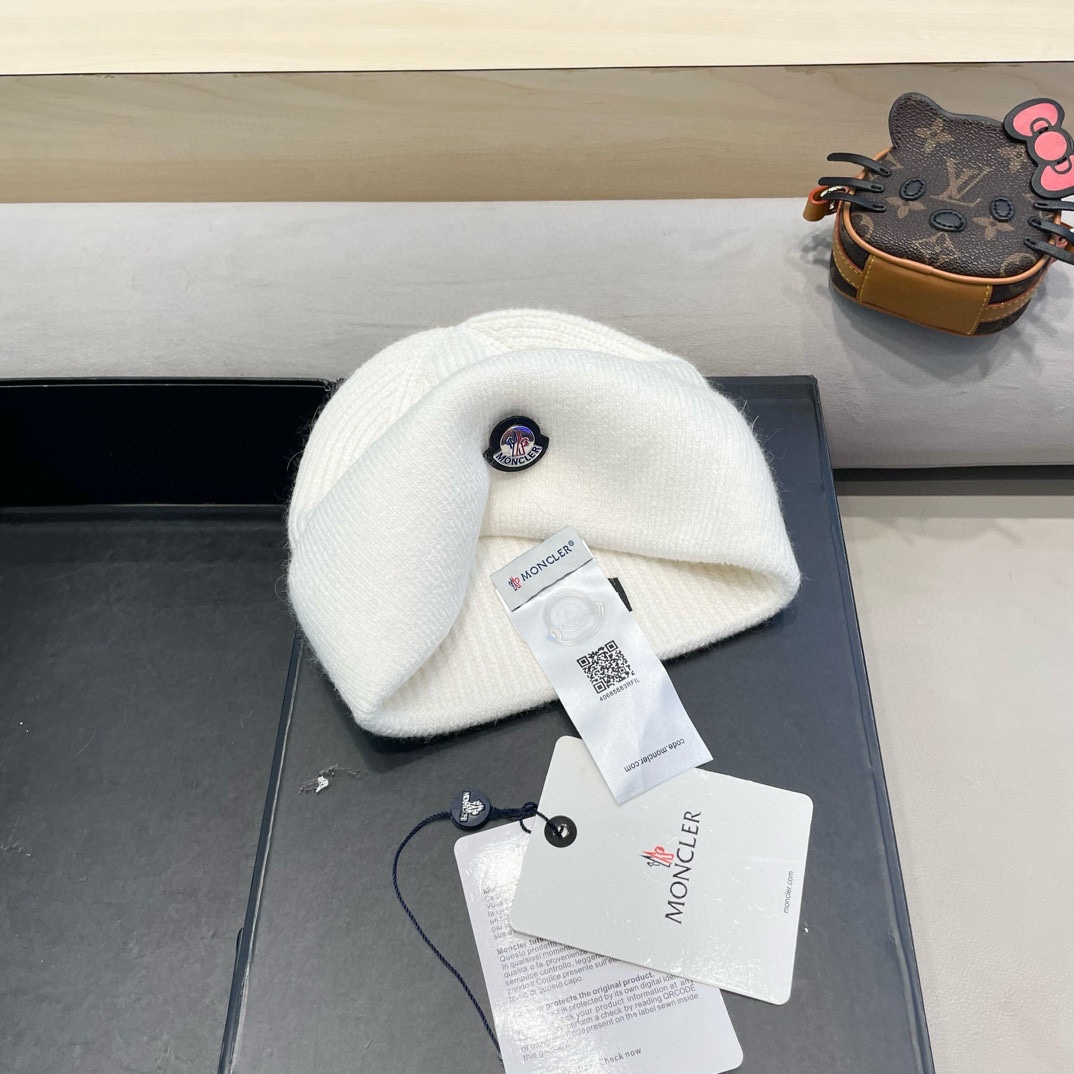  蒙口Moncler盟可睐💥官网经典针织帽，原单复刻.非常柔软亲肤，弹性很好💓有质感又非常百搭的款式~保