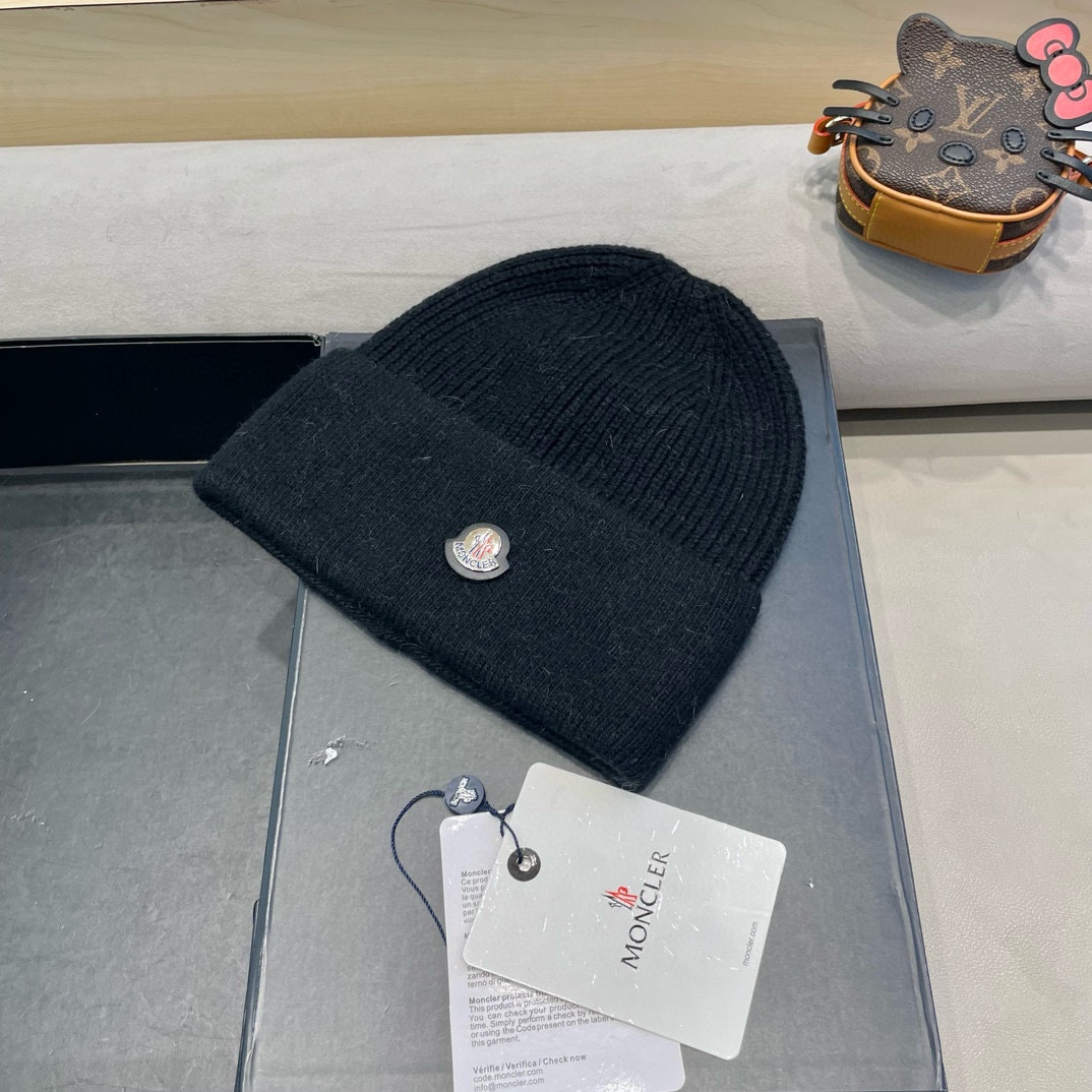  蒙口Moncler盟可睐💥官网经典针织帽，原单复刻.非常柔软亲肤，弹性很好💓有质感又非常百搭的款式~保
