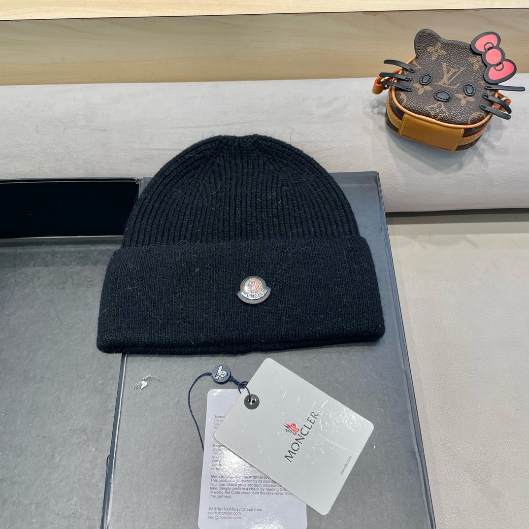  蒙口Moncler盟可睐💥官网经典针织帽，原单复刻.非常柔软亲肤，弹性很好💓有质感又非常百搭的款式~保