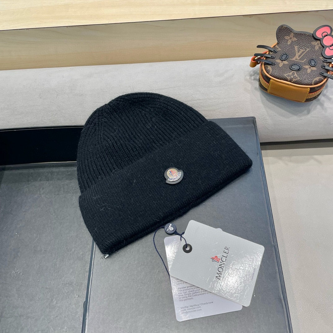  蒙口Moncler盟可睐💥官网经典针织帽，原单复刻.非常柔软亲肤，弹性很好💓有质感又非常百搭的款式~保