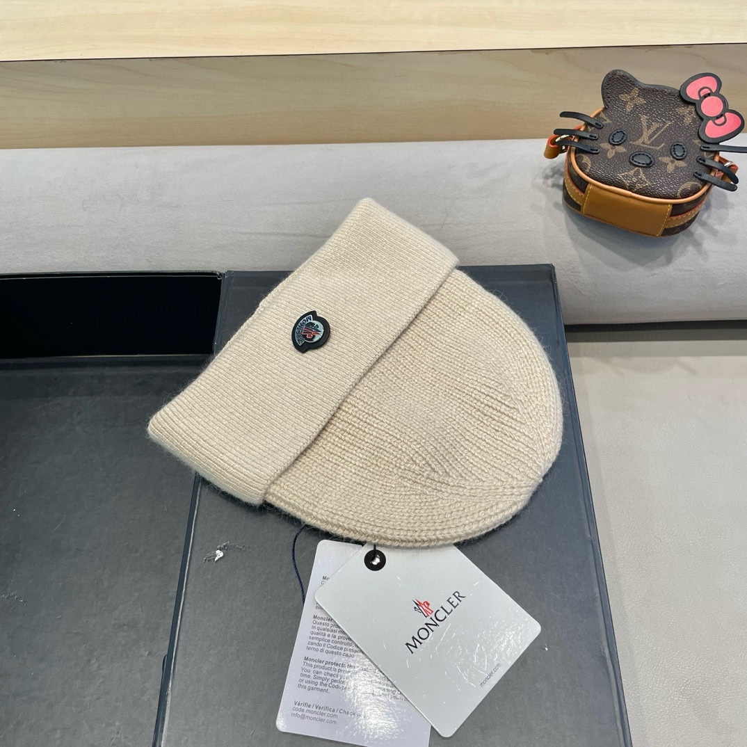  蒙口Moncler盟可睐💥官网经典针织帽，原单复刻.非常柔软亲肤，弹性很好💓有质感又非常百搭的款式~保