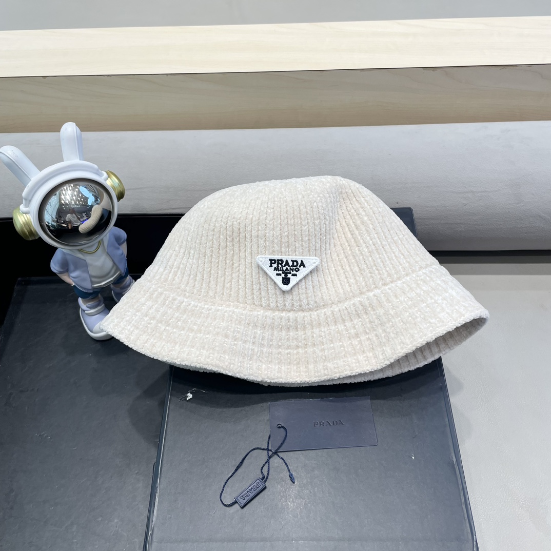 普拉达Prada纯色针织雪尼尔渔夫帽女大檐秋冬百搭休闲韩版显脸小网红水桶盆帽