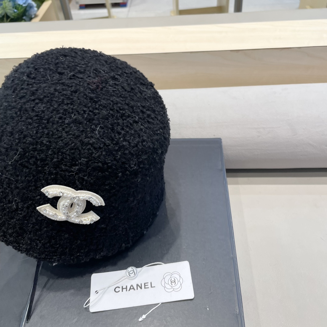 Chanel羊羔绒帽子女冬款2024新款渔夫帽女士秋冬季毛绒百搭防寒保暖盆帽