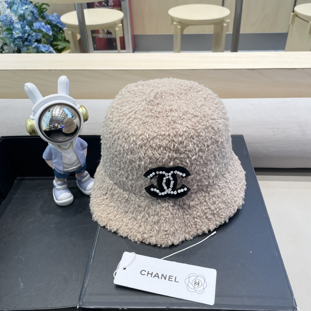 Chanel羊羔绒帽子女冬款2024新款渔夫帽女士秋冬季毛绒百搭防寒保暖盆帽