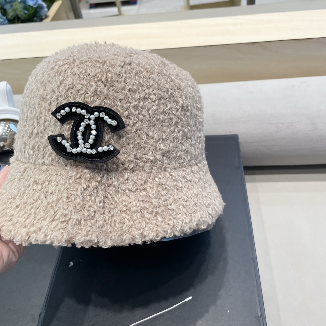 Chanel羊羔绒帽子女冬款2024新款渔夫帽女士秋冬季毛绒百搭防寒保暖盆帽