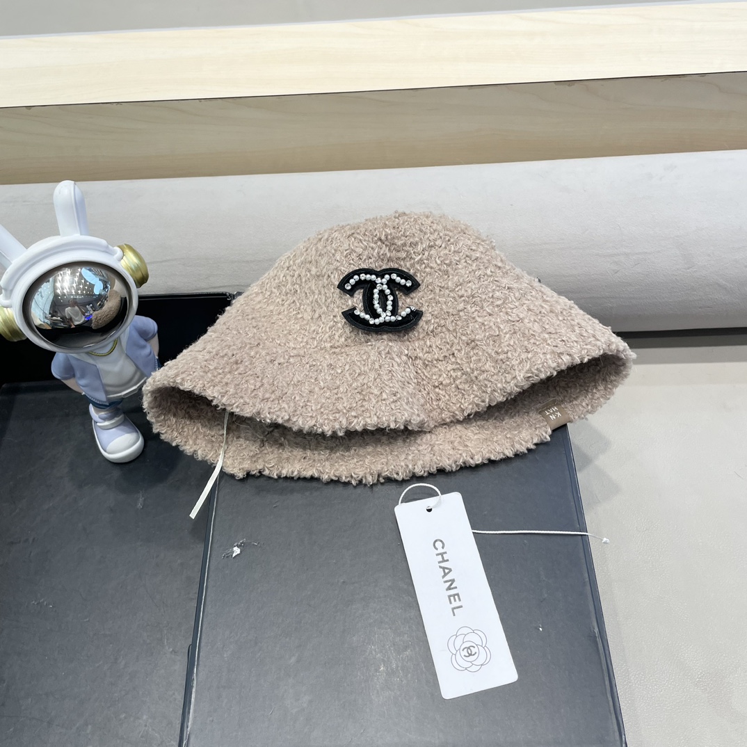 Chanel羊羔绒帽子女冬款2024新款渔夫帽女士秋冬季毛绒百搭防寒保暖盆帽