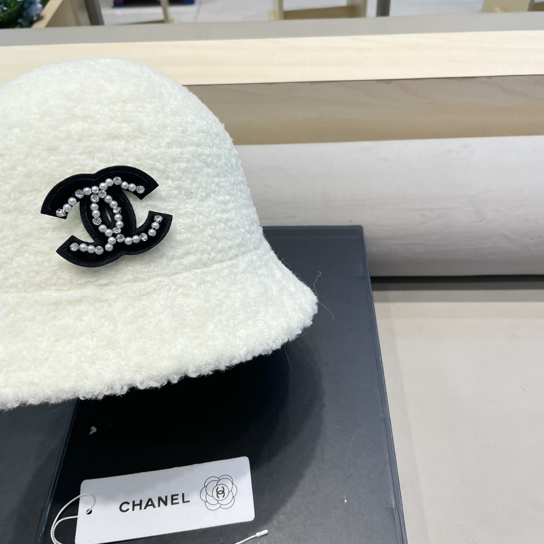 Chanel羊羔绒帽子女冬款2024新款渔夫帽女士秋冬季毛绒百搭防寒保暖盆帽