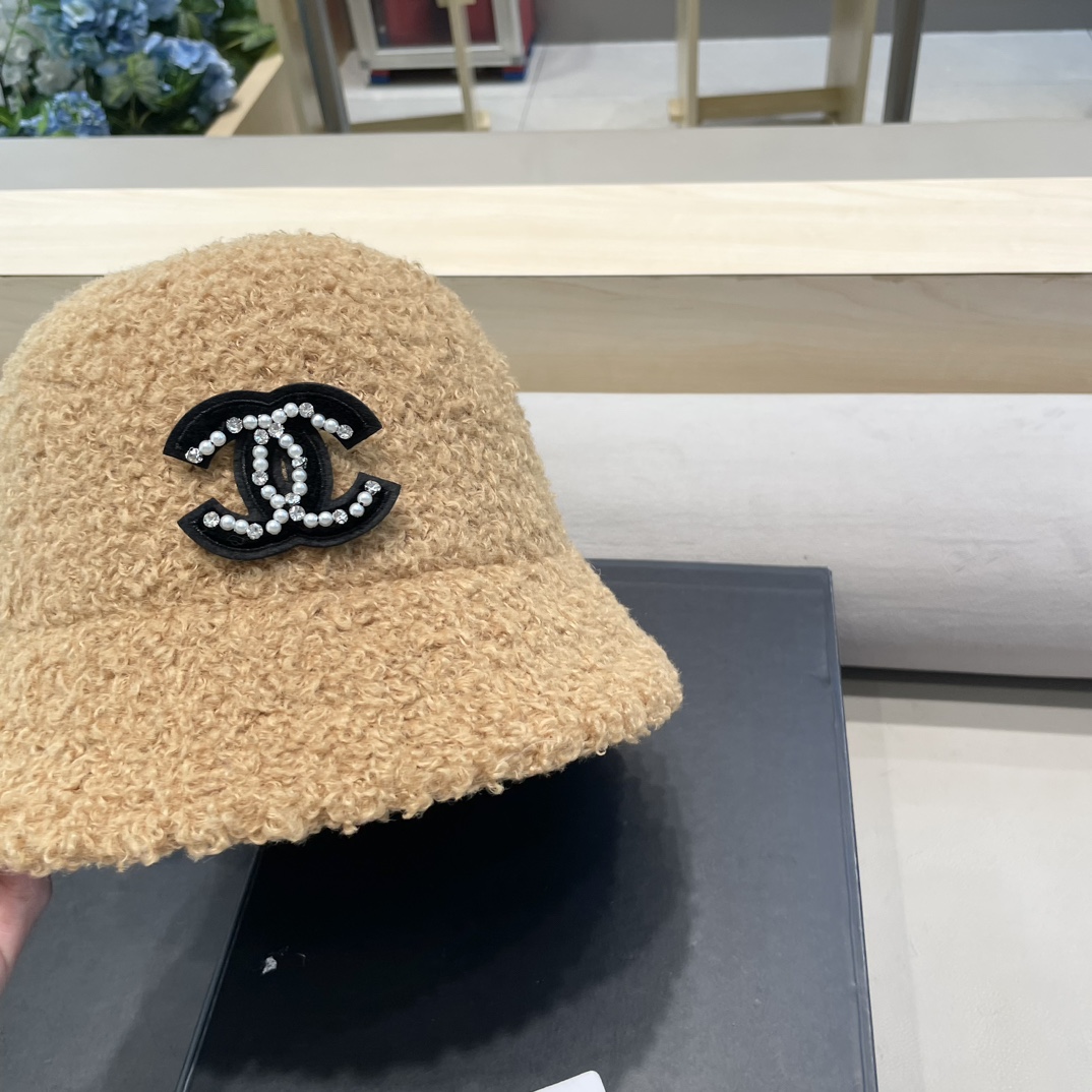 Chanel羊羔绒帽子女冬款2024新款渔夫帽女士秋冬季毛绒百搭防寒保暖盆帽