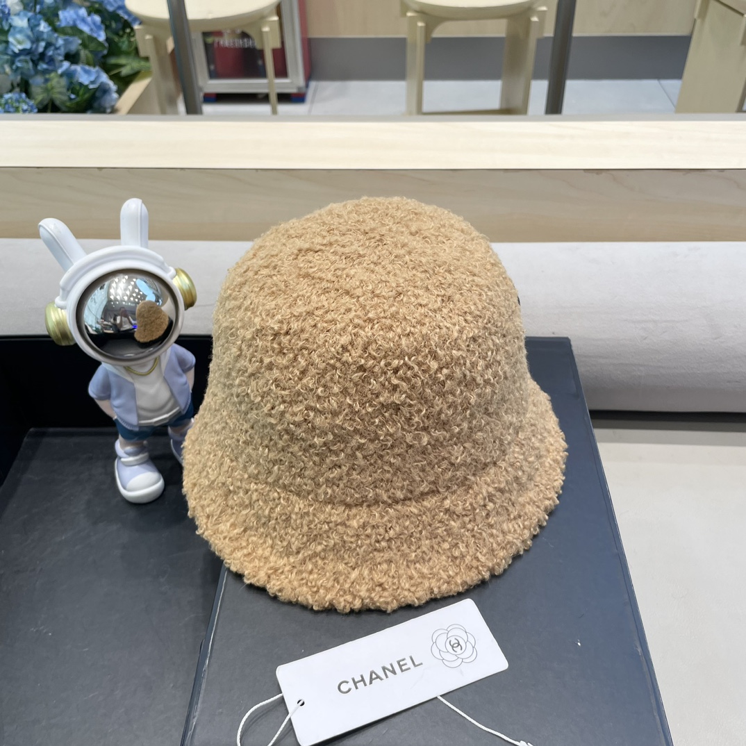 Chanel羊羔绒帽子女冬款2024新款渔夫帽女士秋冬季毛绒百搭防寒保暖盆帽