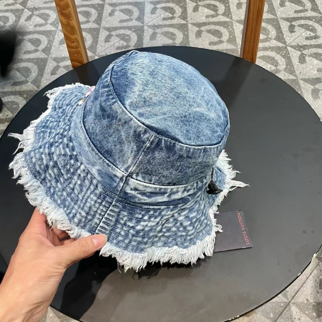 路易威登棒球帽LouisVuitton韩版时尚做旧水洗渔夫帽磨边做破潮遮阳防晒牛仔帽子女显脸小