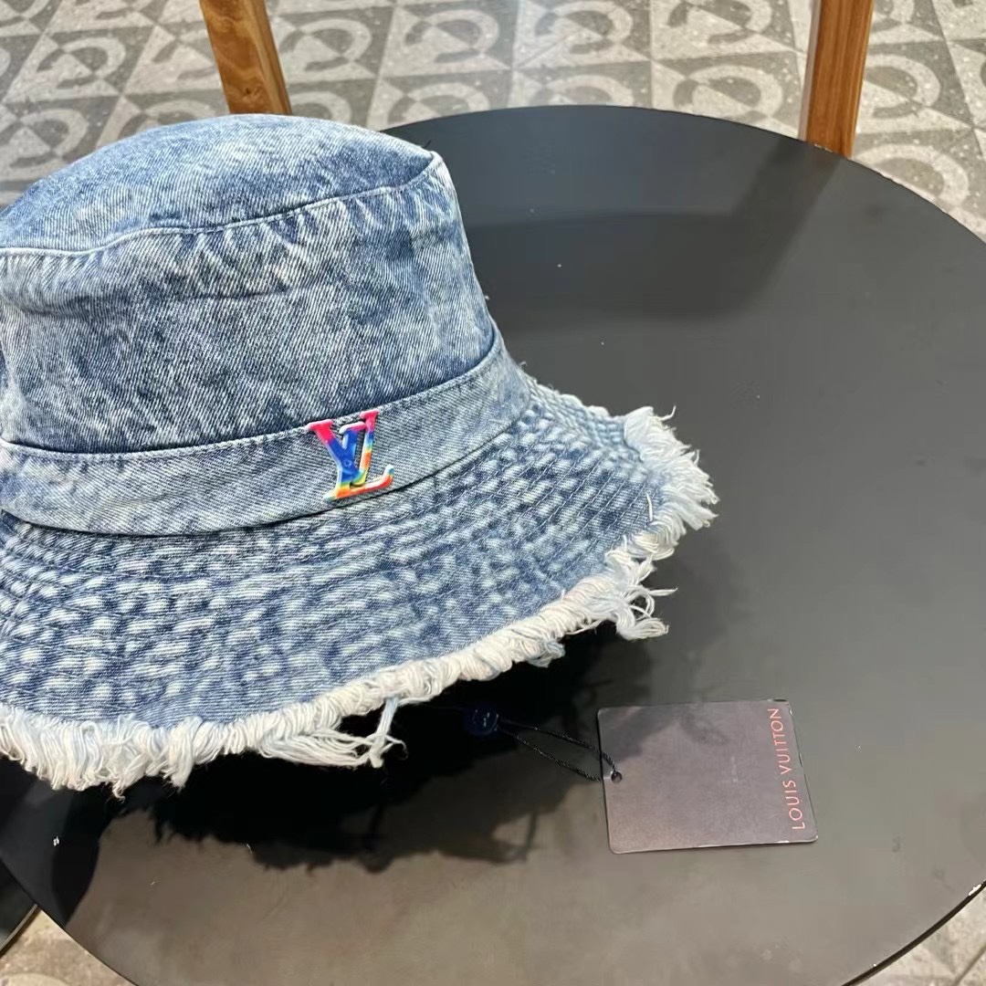 路易威登棒球帽LouisVuitton韩版时尚做旧水洗渔夫帽磨边做破潮遮阳防晒牛仔帽子女显脸小