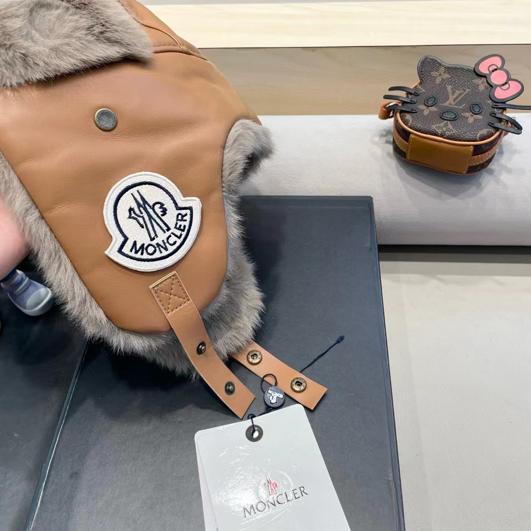  moncler韩版PU皮质复古飞行员雷锋帽子女秋冬季保暖毛绒加厚骑车护耳帽男