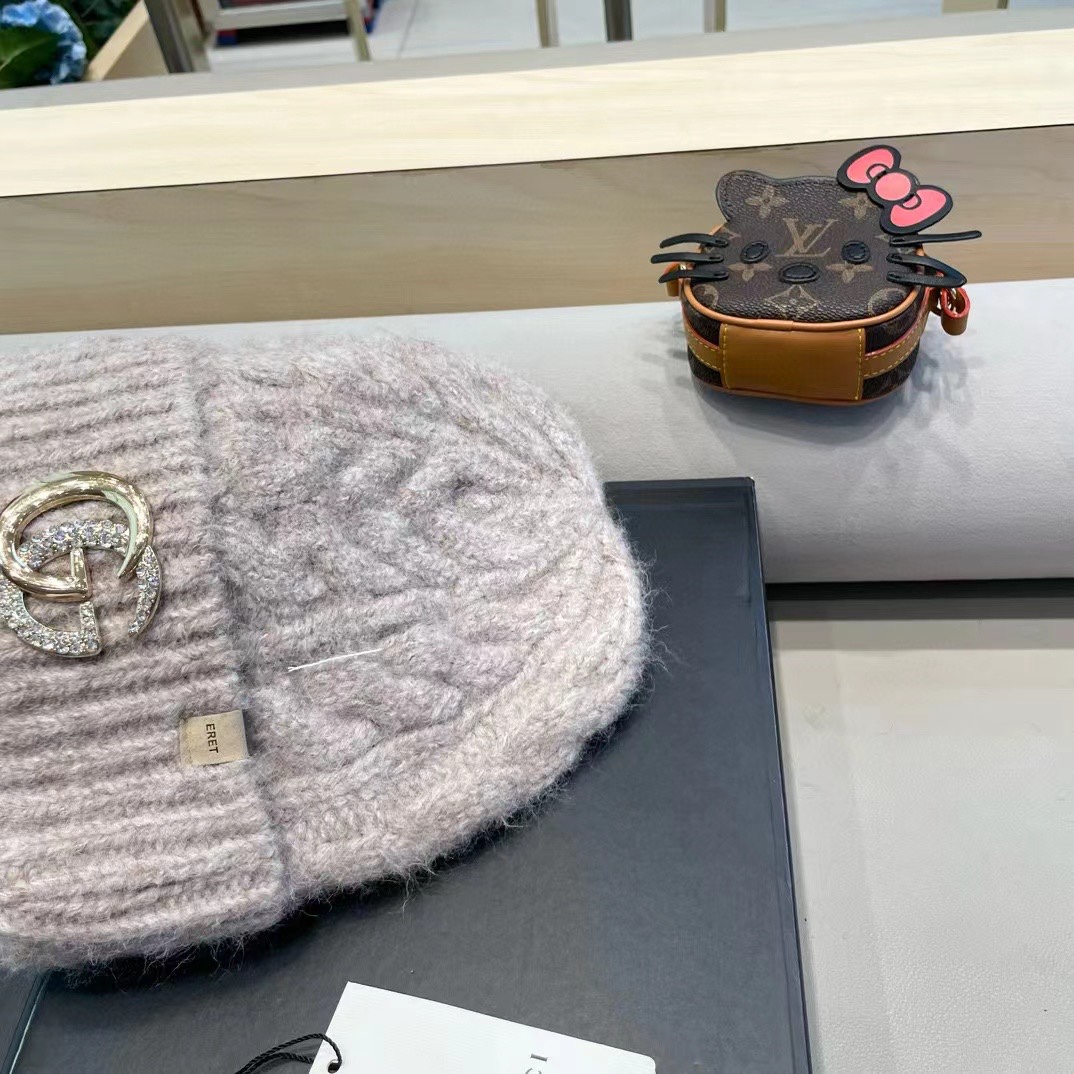   gucci秋冬新款羊绒帽女加厚保暖羊绒针织帽休闲纯色毛线帽
