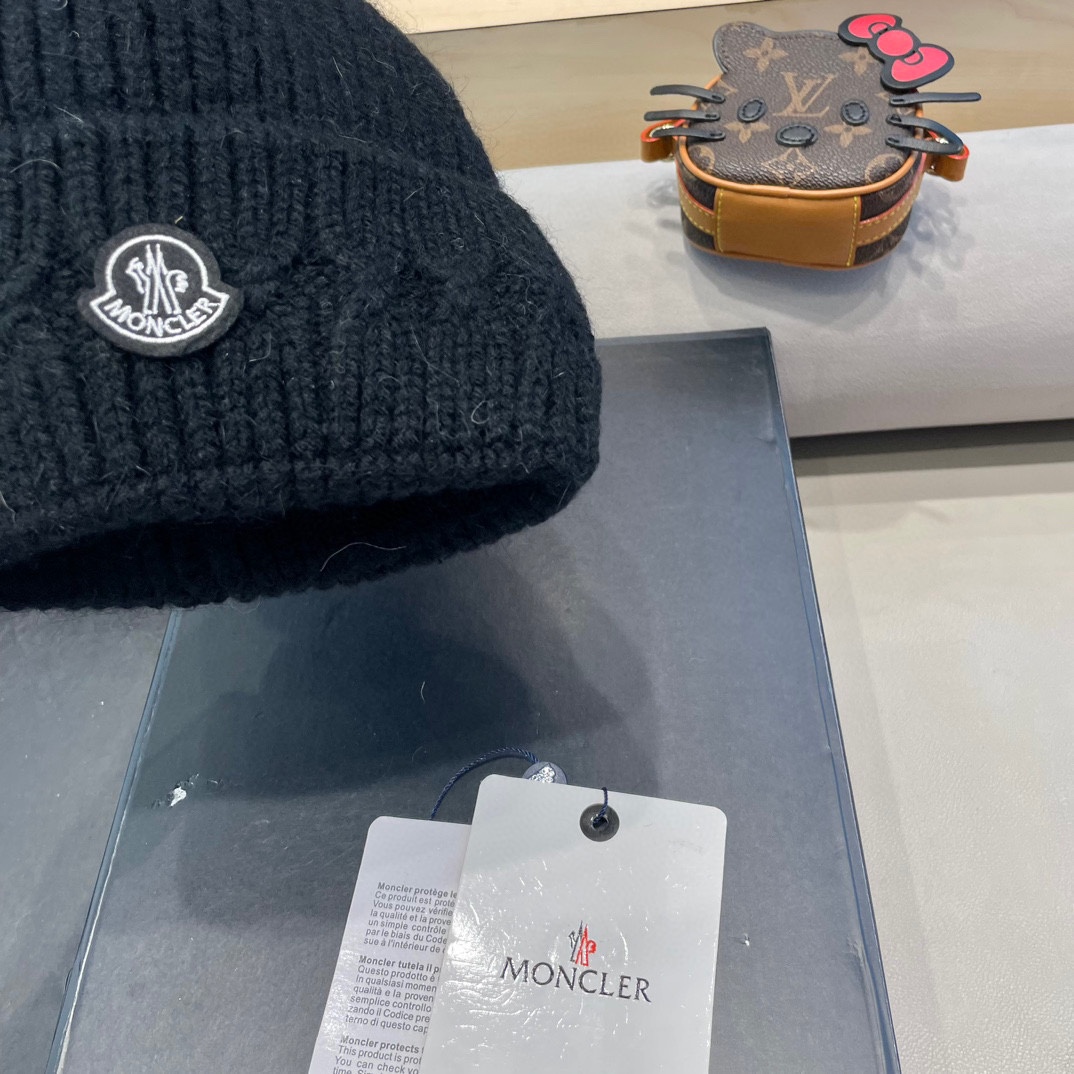 MONCLER蒙口2024早秋简约针织毛线帽毛绒材质非常百搭