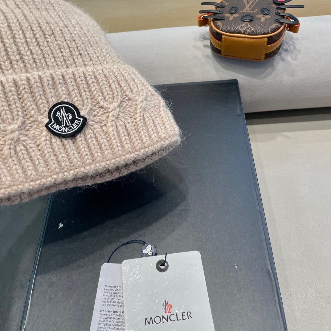 MONCLER蒙口2024早秋简约针织毛线帽毛绒材质非常百搭