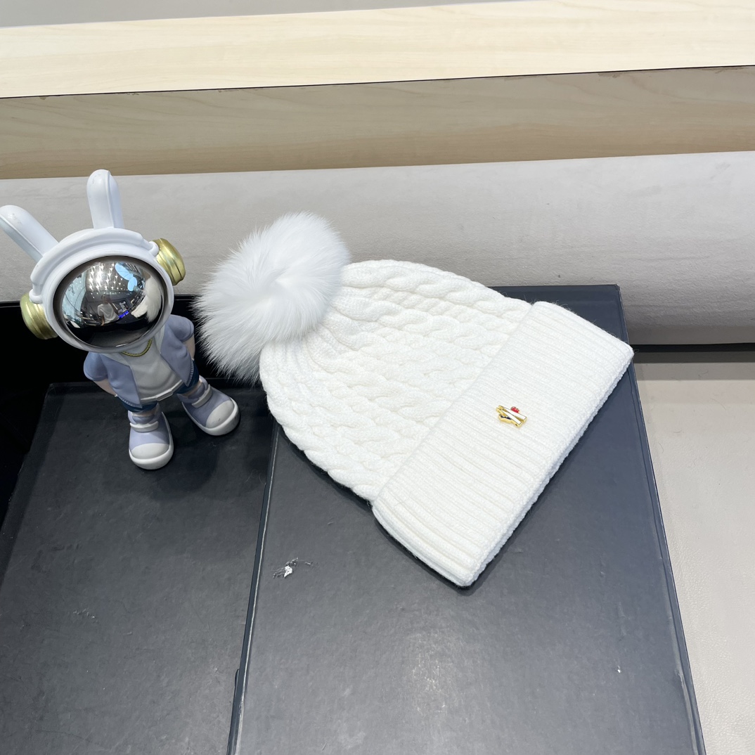   moncler加绒毛线帽女款冬季保暖加厚百搭冷帽防风麻花针织帽护耳学生帽子