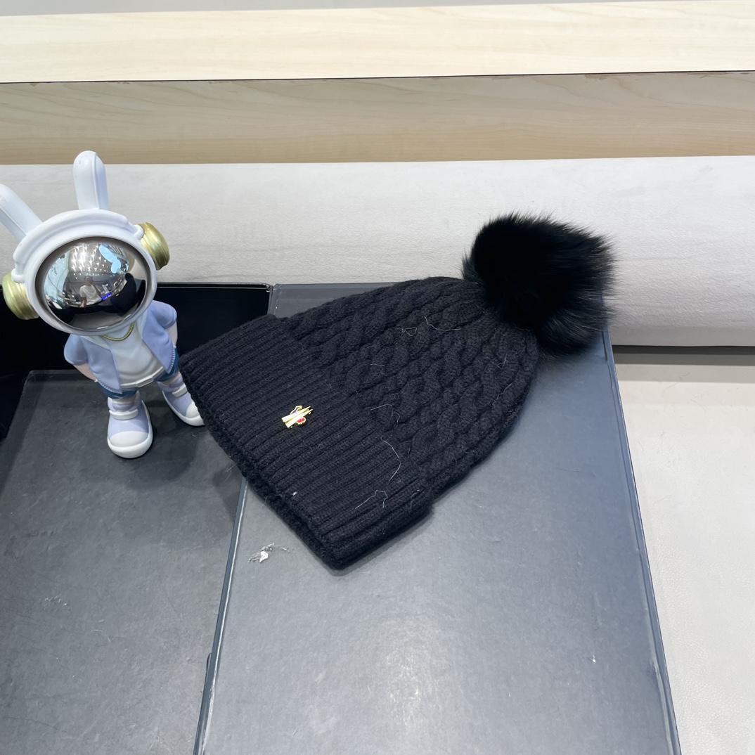   moncler加绒毛线帽女款冬季保暖加厚百搭冷帽防风麻花针织帽护耳学生帽子