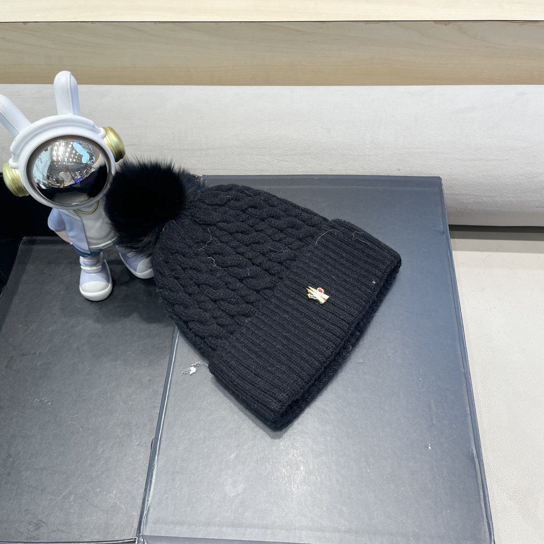   moncler加绒毛线帽女款冬季保暖加厚百搭冷帽防风麻花针织帽护耳学生帽子