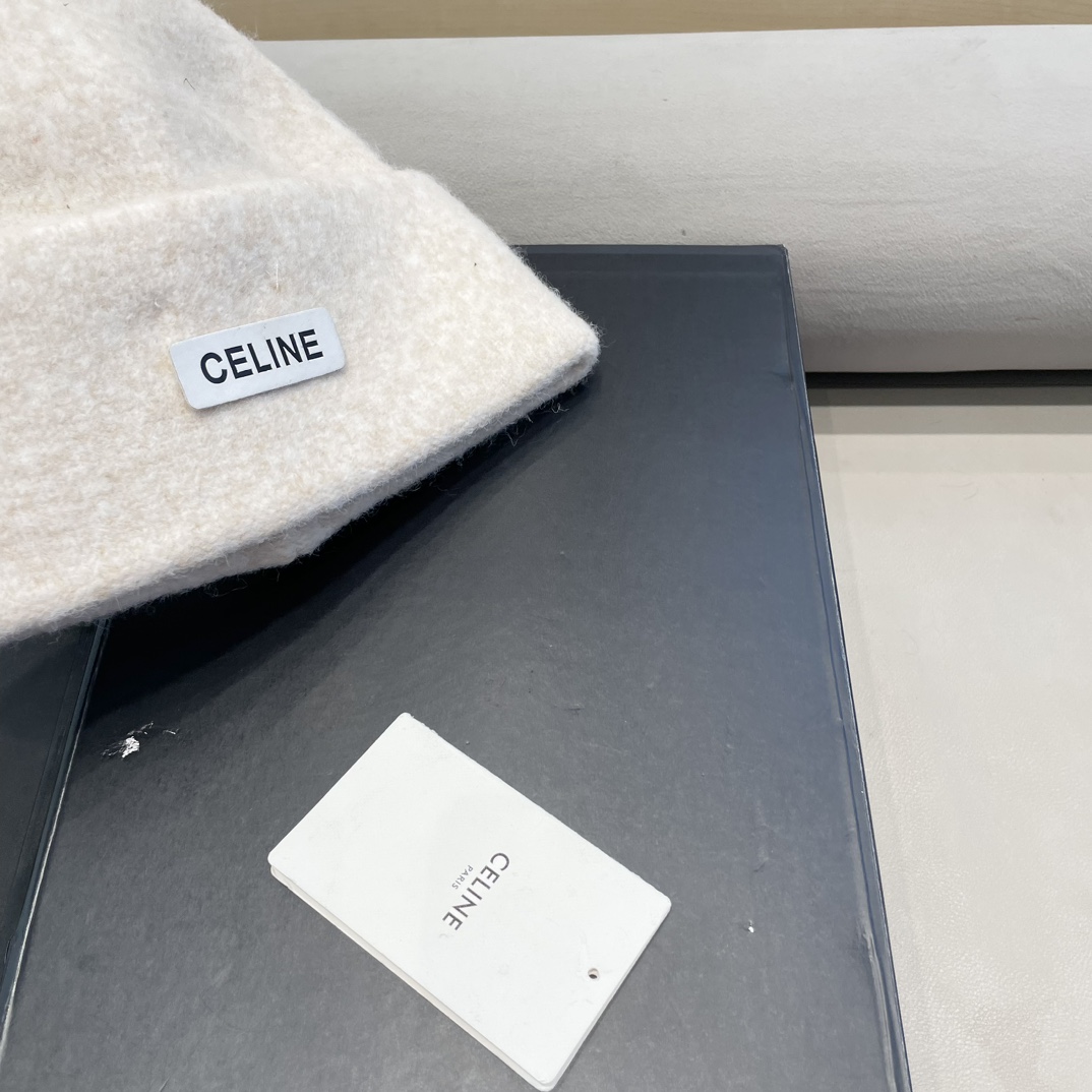 塞琳Celine高级绵羊毛男女纯色时尚百搭针织帽2024冬季亲肤舒适显脸小针织帽