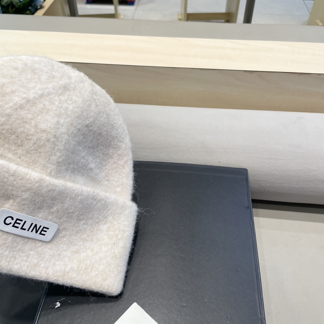 塞琳Celine高级绵羊毛男女纯色时尚百搭针织帽2024冬季亲肤舒适显脸小针织帽