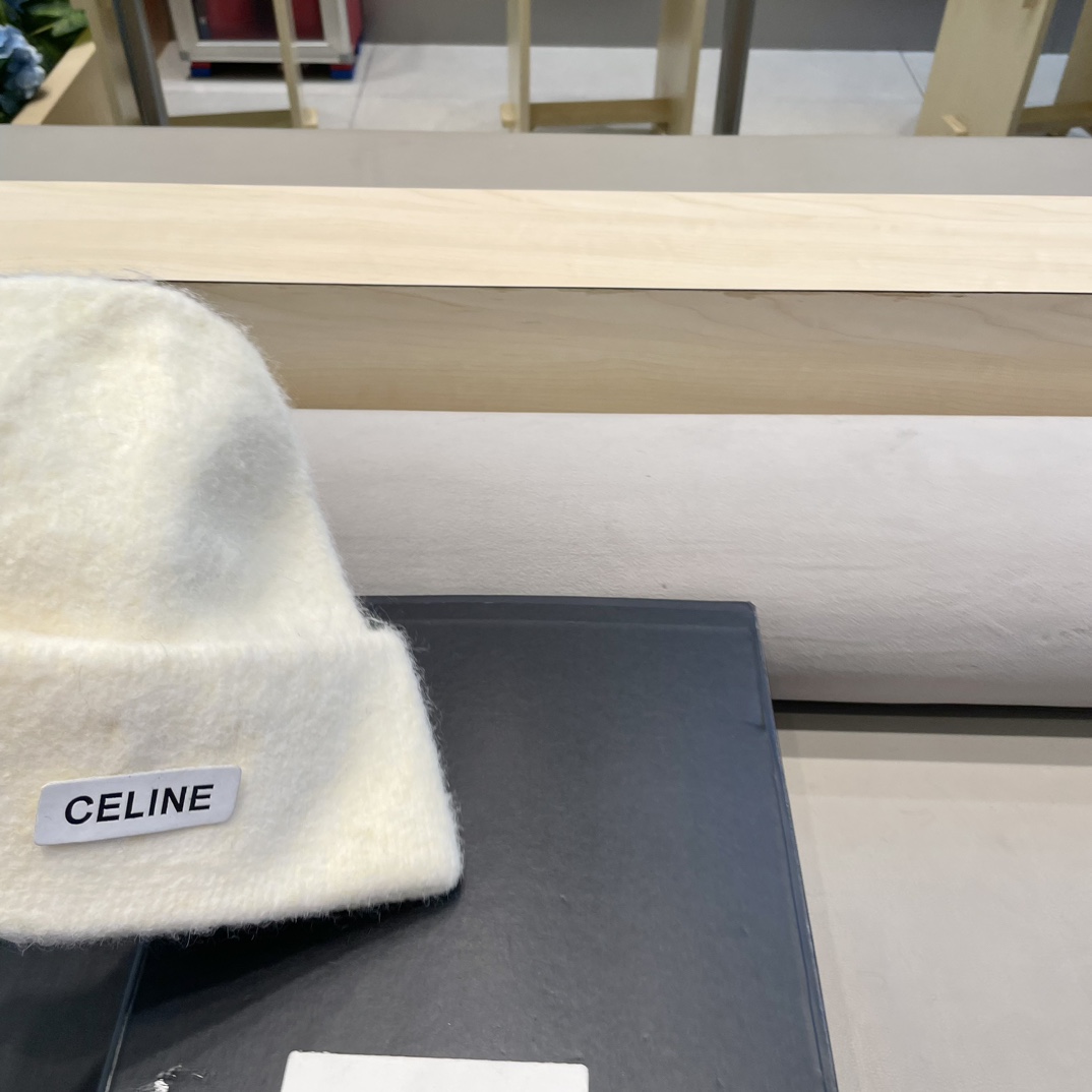 塞琳Celine高级绵羊毛男女纯色时尚百搭针织帽2024冬季亲肤舒适显脸小针织帽