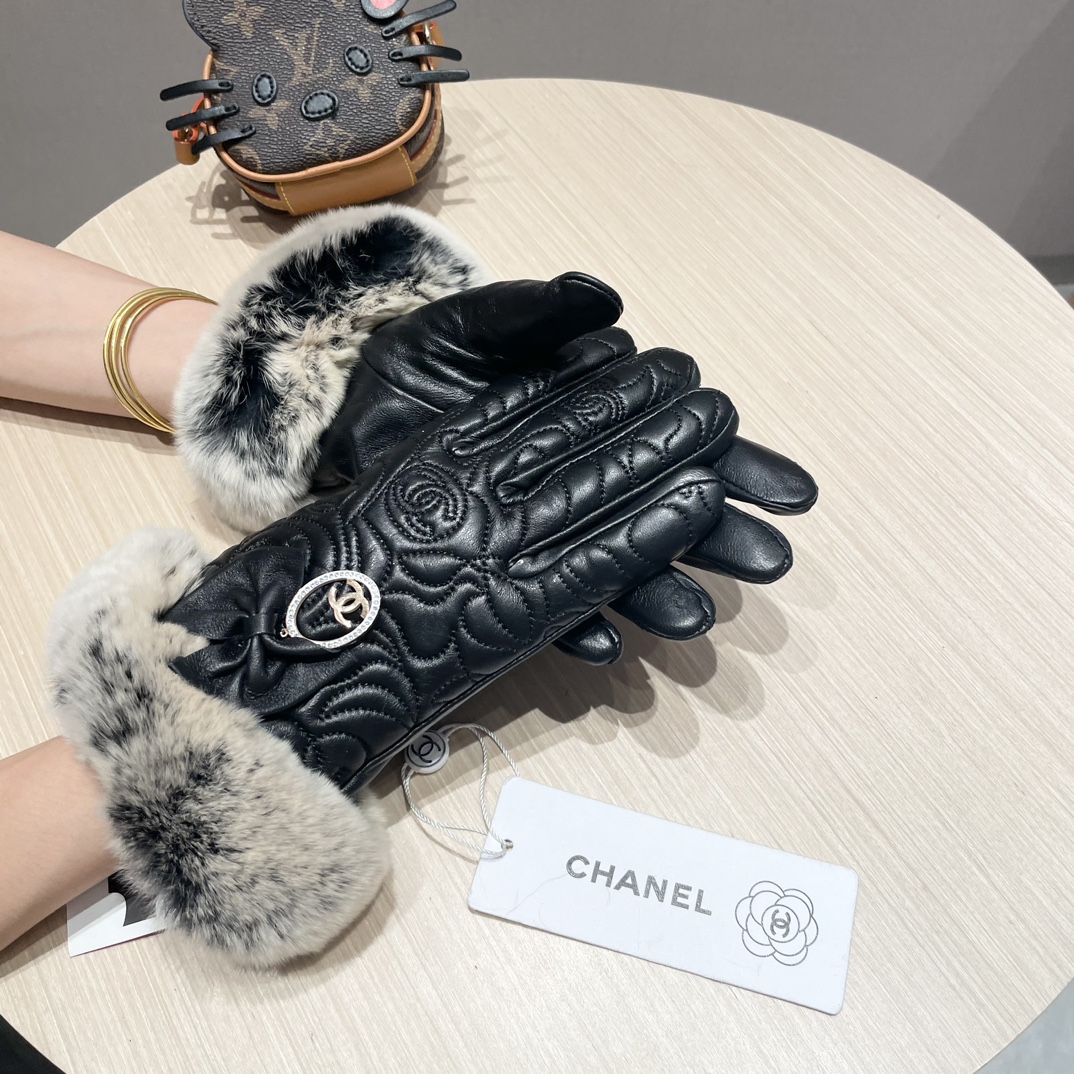 Chanel香奈儿2024秋冬懒兔毛乱绣羊皮手套手机触屏值得对比同款不同品质秒杀市场差产品进口一级羊皮懒