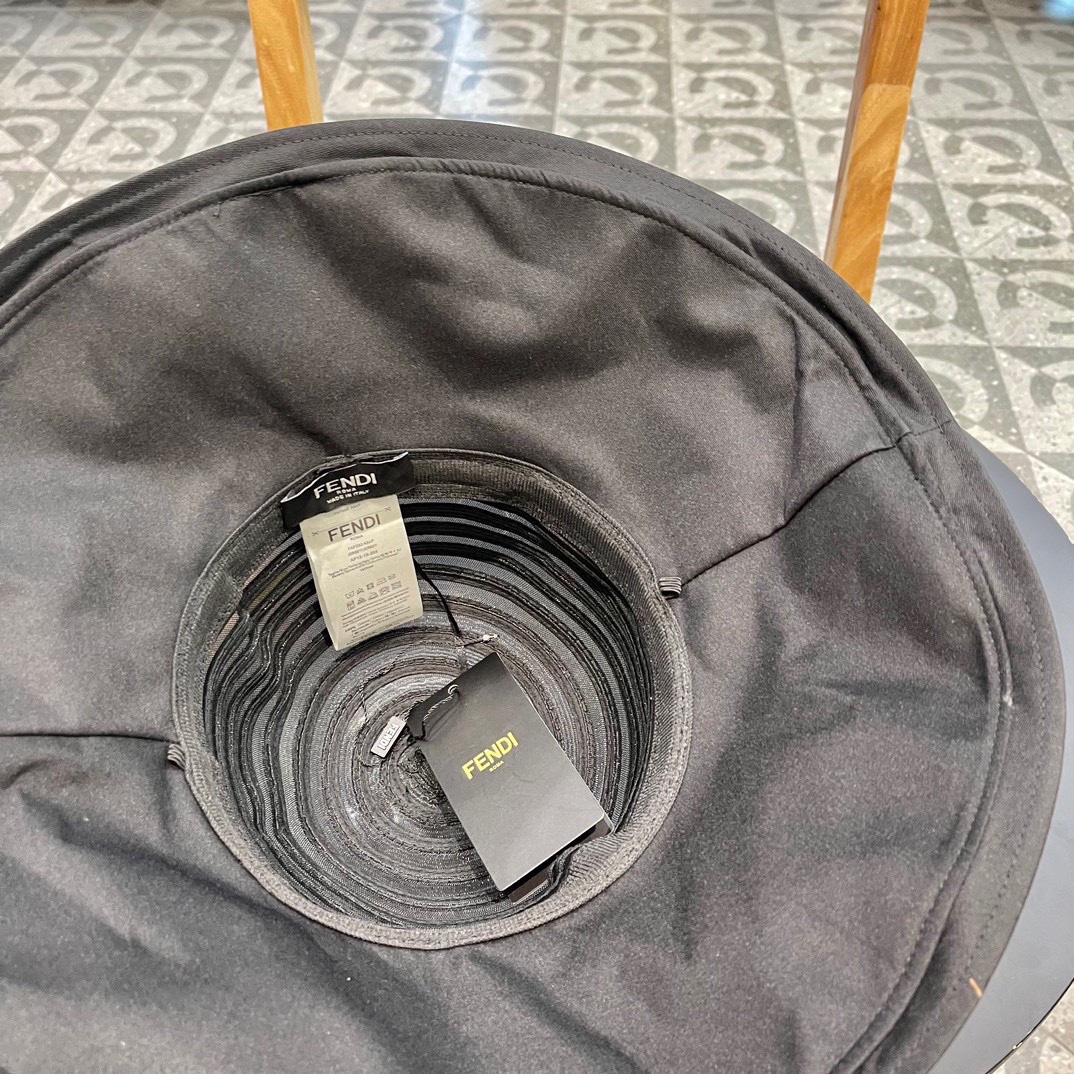 FENDI芬迪春款帽子女条纹网纱透气蝴蝶结渔夫帽大帽檐遮阳帽夏季防晒太阳帽