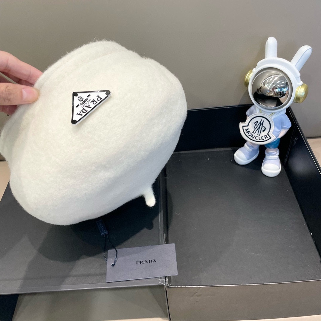  普拉达PRADA 秋冬季2024新款羊毛呢保暖贝雷帽子女韩版网红大头围显脸小画家帽