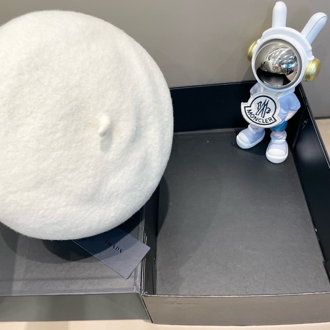  普拉达PRADA 秋冬季2024新款羊毛呢保暖贝雷帽子女韩版网红大头围显脸小画家帽