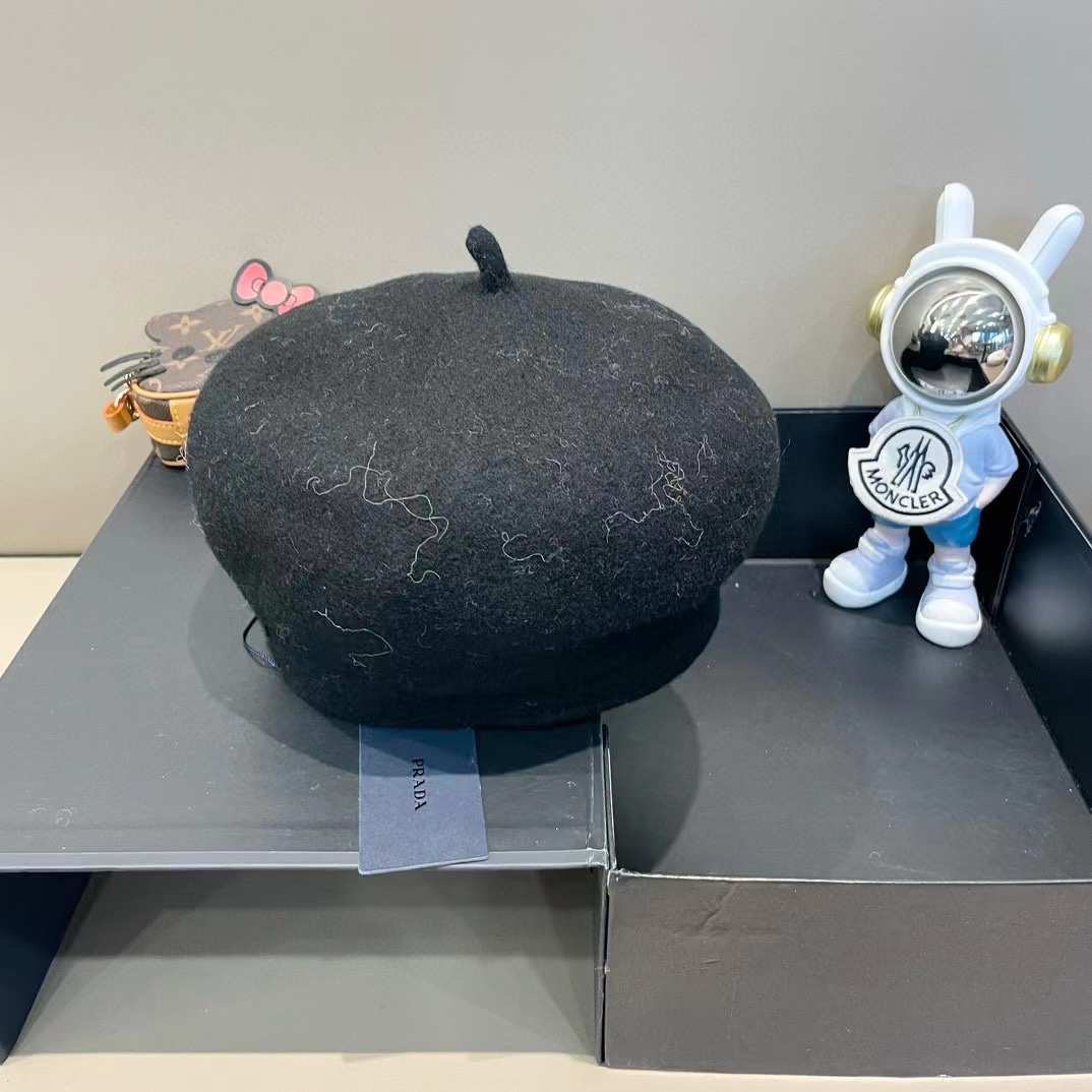  普拉达PRADA 秋冬季2024新款羊毛呢保暖贝雷帽子女韩版网红大头围显脸小画家帽