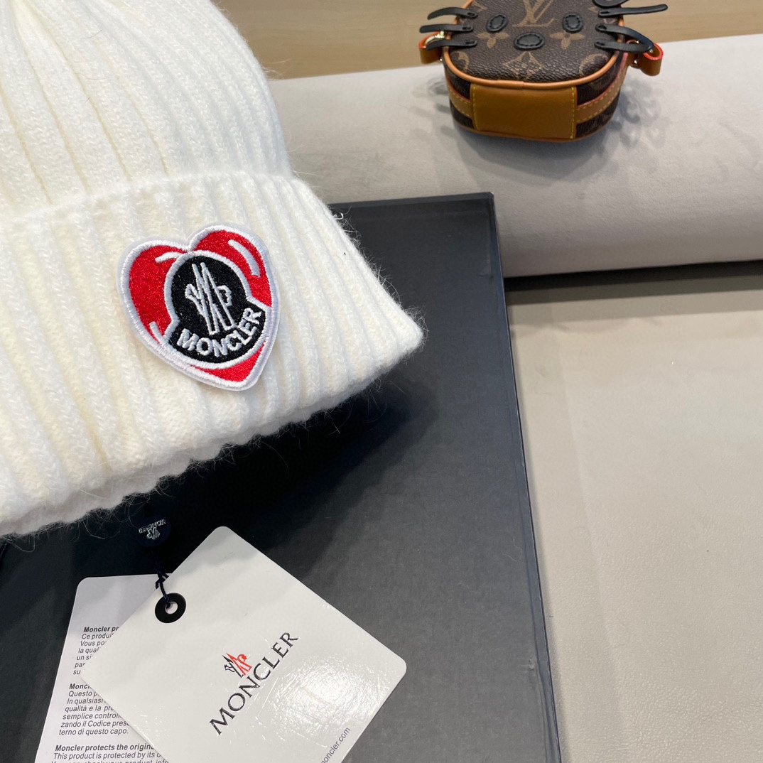 【MONCELER蒙口】2024秋冬新款兔毛毛线帽，设计款男女可戴，出街超好搭配！