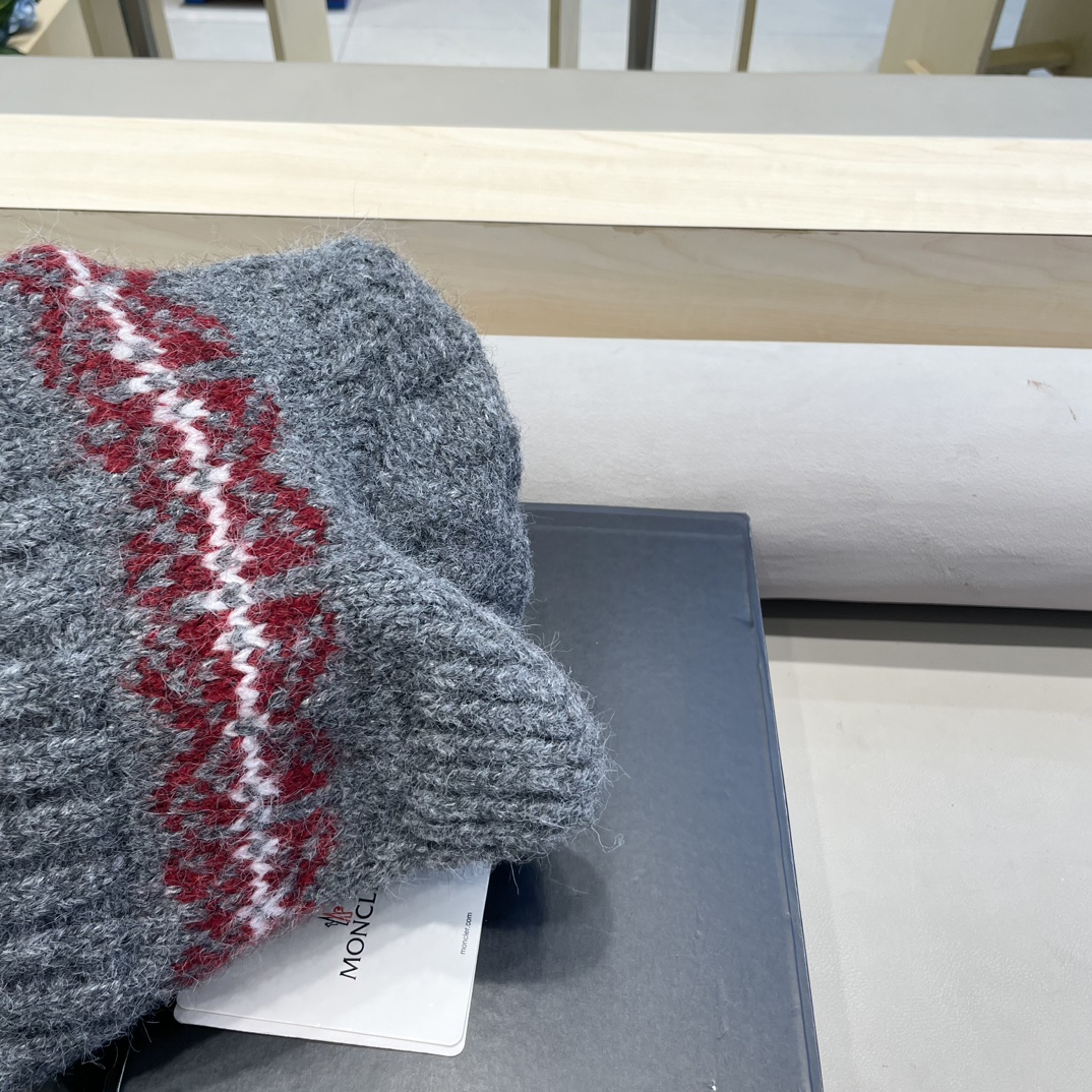  moncler可爱小熊帽子女秋冬护脖围巾一体针织帽户外保暖巴拉克法帽大头围