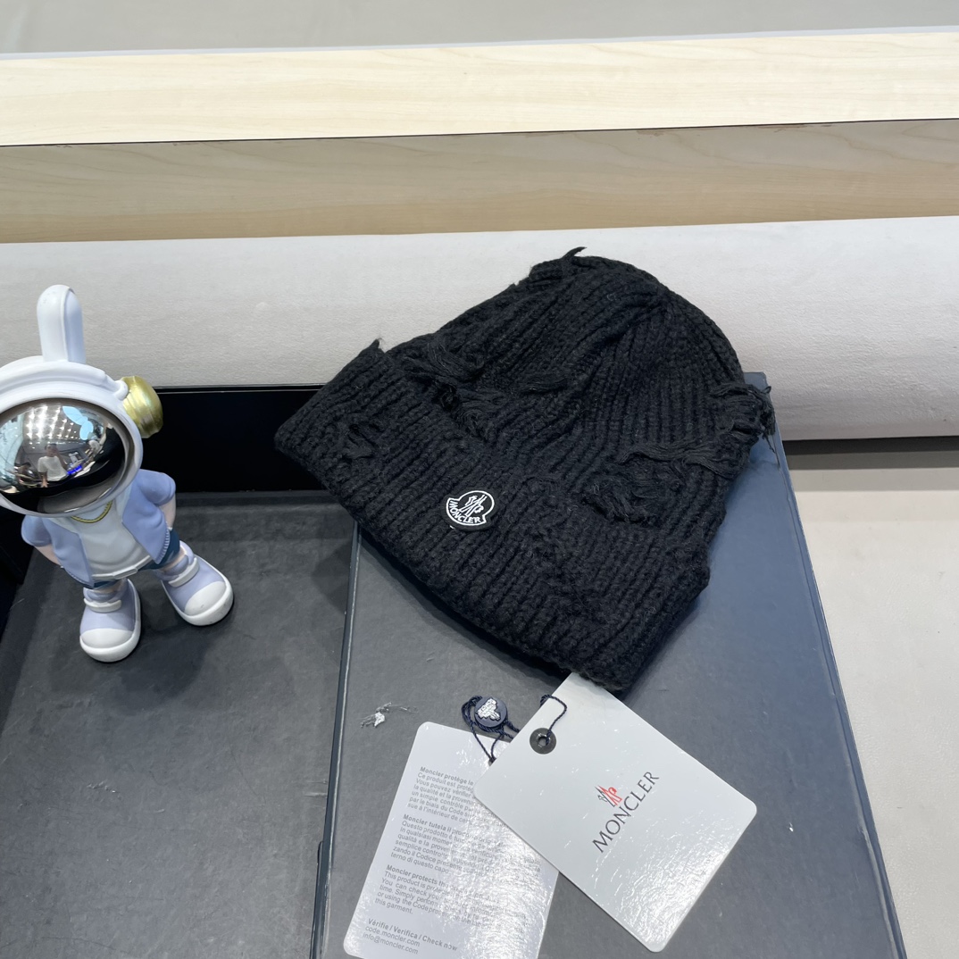  moncler韩版休闲百搭情侣帽大头围针织帽子女秋冬保暖护耳破洞毛线帽潮流