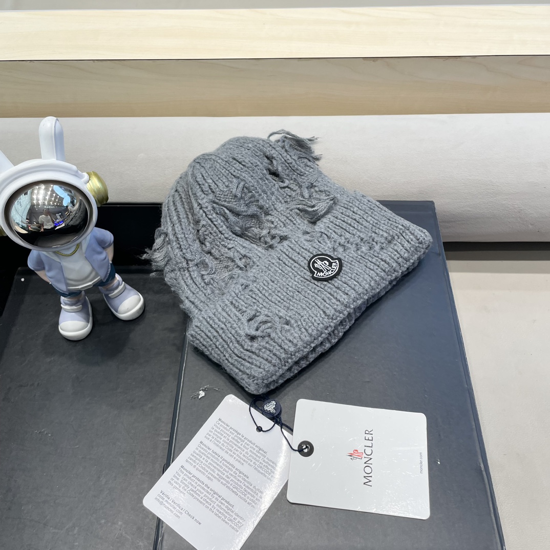  moncler韩版休闲百搭情侣帽大头围针织帽子女秋冬保暖护耳破洞毛线帽潮流