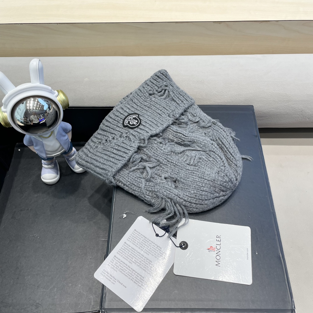   moncler韩版休闲百搭情侣帽大头围针织帽子女秋冬保暖护耳破洞毛线帽潮流
