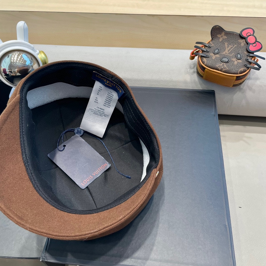  路易威登黑色贝雷帽女秋冬新款日系大头围蓓蕾帽显脸小八角画家帽子春