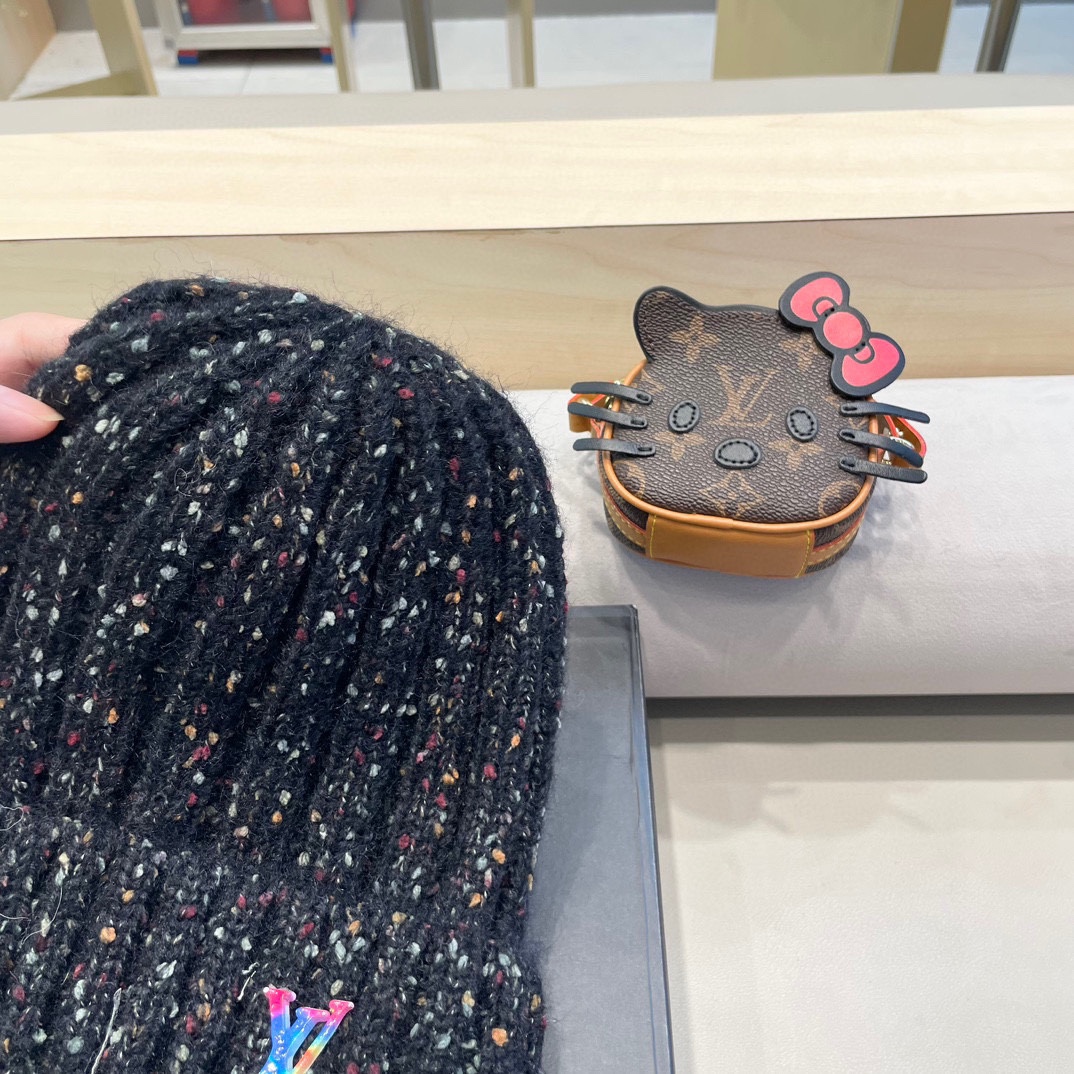  路易威登lv日系彩色毛线帽女秋冬2024新款保暖帽子百搭护耳保暖显脸小针织帽