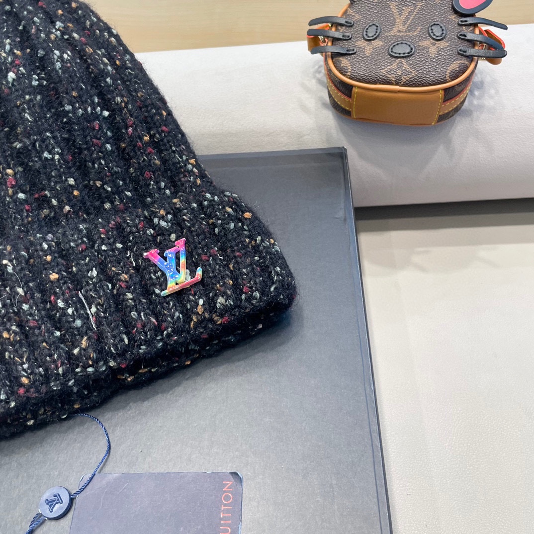  路易威登lv日系彩色毛线帽女秋冬2024新款保暖帽子百搭护耳保暖显脸小针织帽