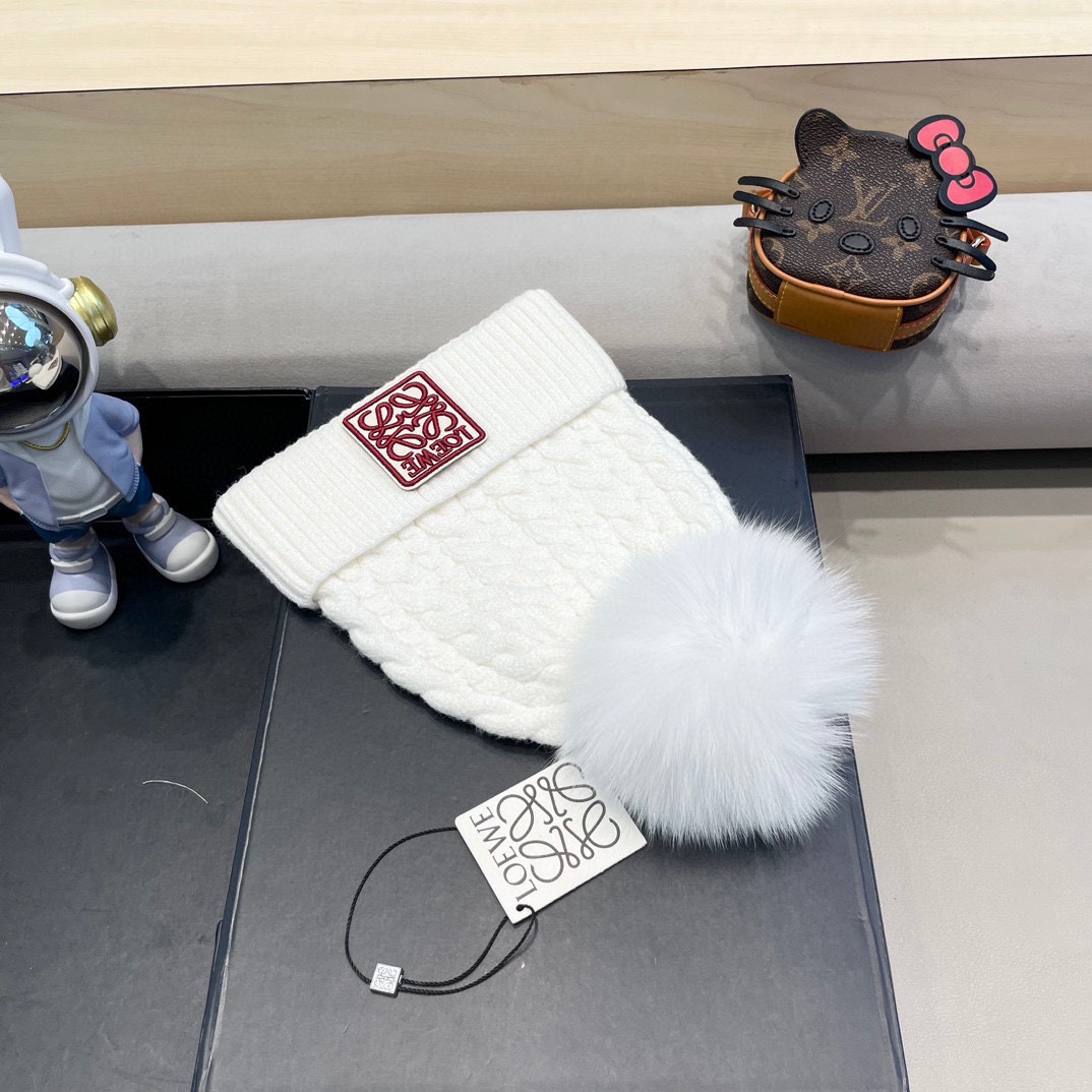 【LOEWE罗意威】2024早秋简约针织毛线帽，毛绒材质，非常百搭