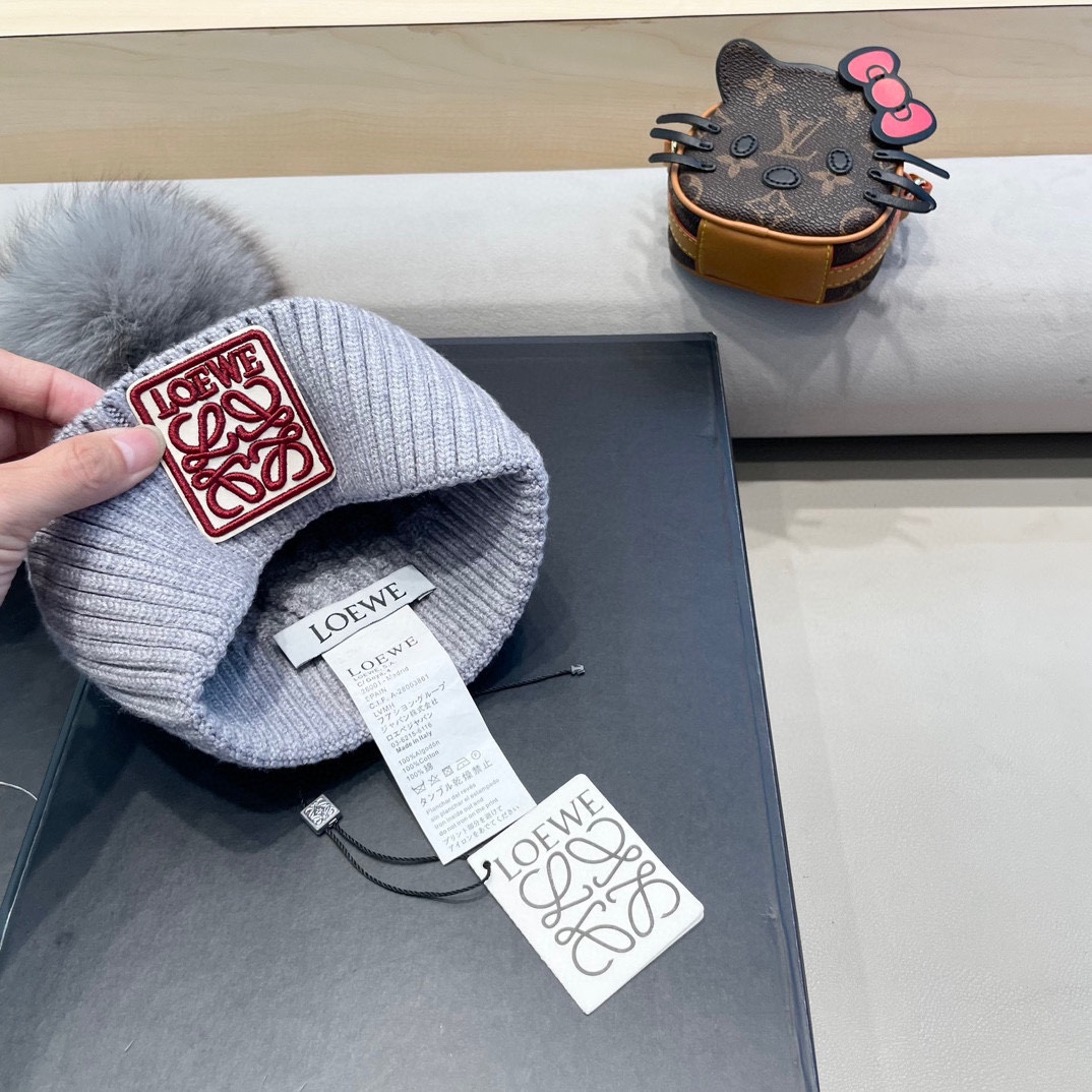 【LOEWE罗意威】2024早秋简约针织毛线帽，毛绒材质，非常百搭