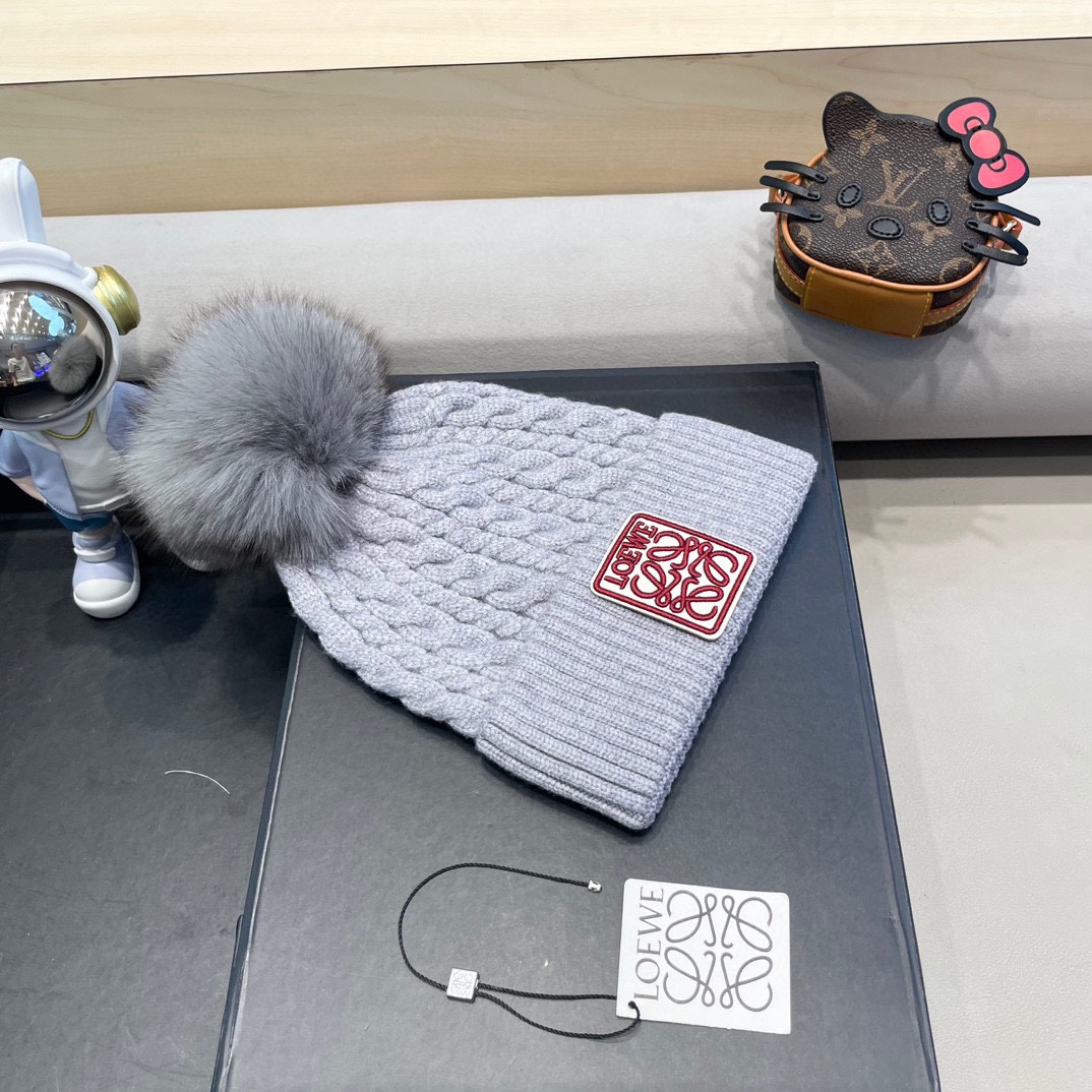 【LOEWE罗意威】2024早秋简约针织毛线帽，毛绒材质，非常百搭