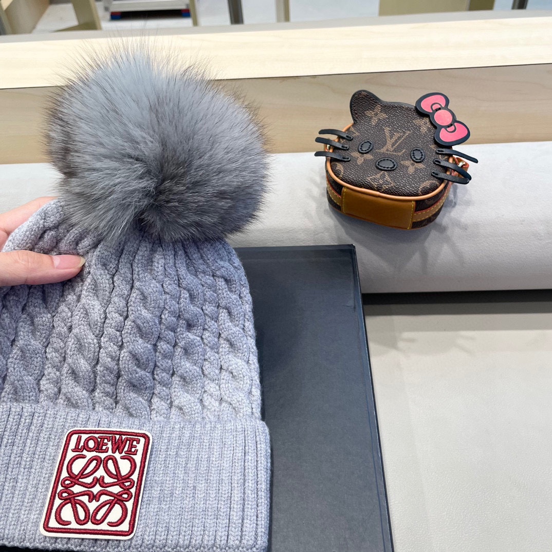 【LOEWE罗意威】2024早秋简约针织毛线帽，毛绒材质，非常百搭