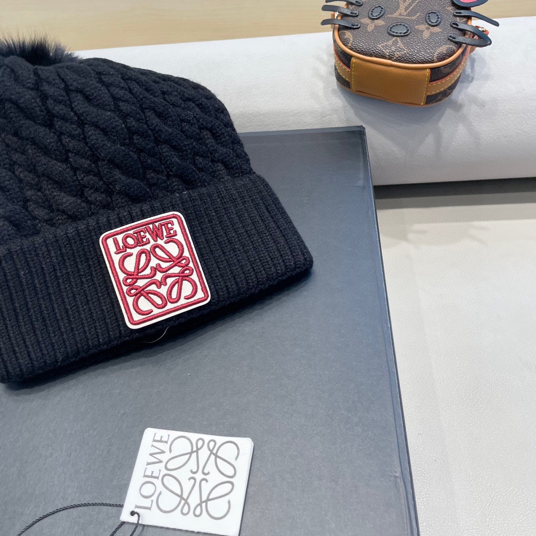 【LOEWE罗意威】2024早秋简约针织毛线帽，毛绒材质，非常百搭