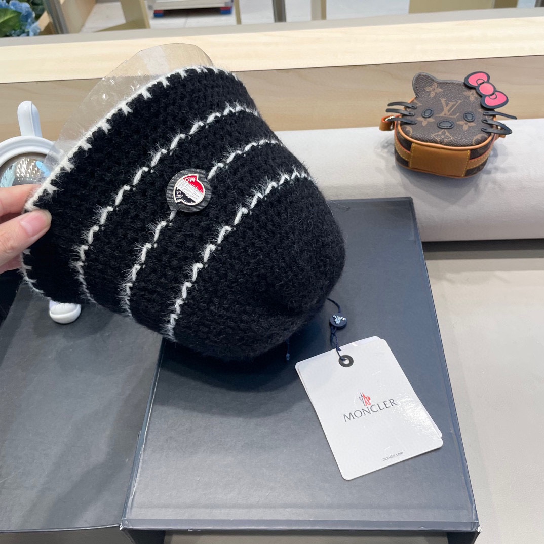   👒蒙‌口Moncler👒法式针织帽女春秋季新款时尚遮阳盆帽条纹防晒帽子水桶编织渔夫帽