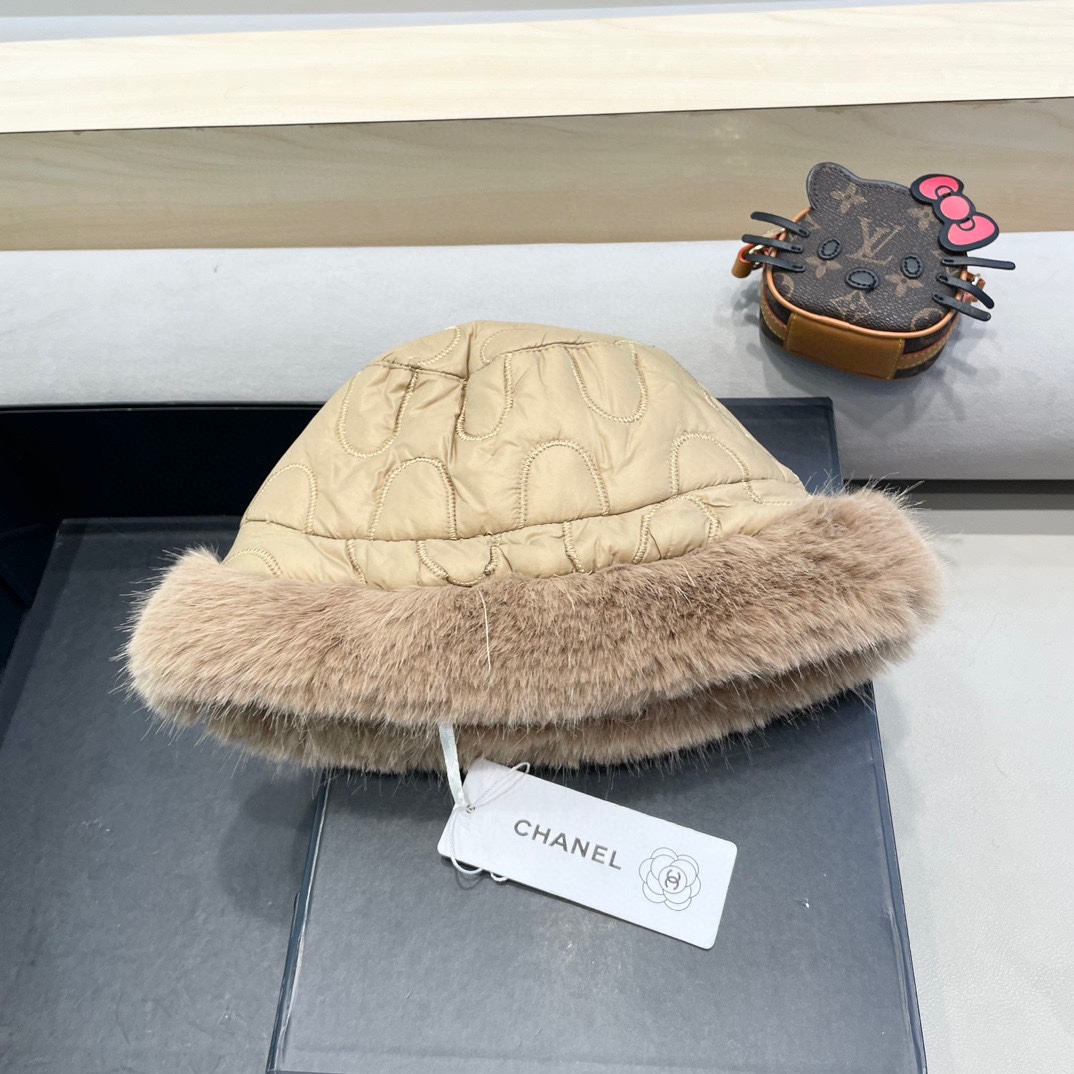 Chanel 2024新款秋冬季女东北棉帽防风保暖护耳防寒加厚冬天毛绒渔夫帽子
